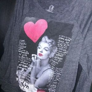 Marilyn Monroe long sleeve